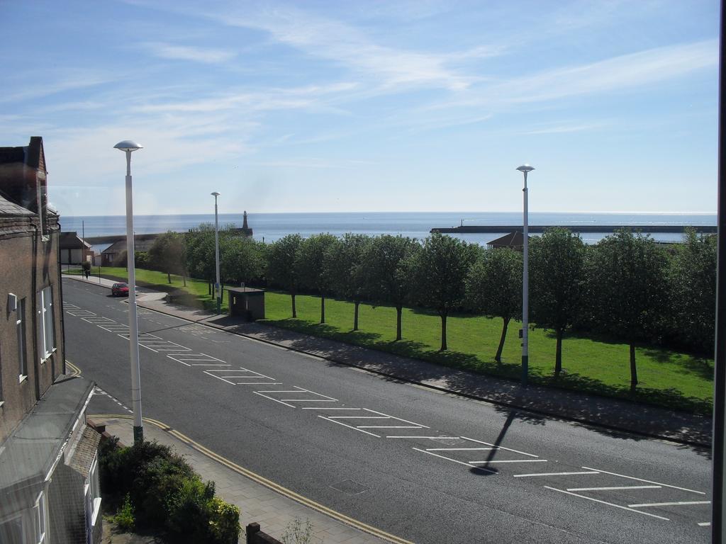 Roker View Guest House Sunderland  Dış mekan fotoğraf