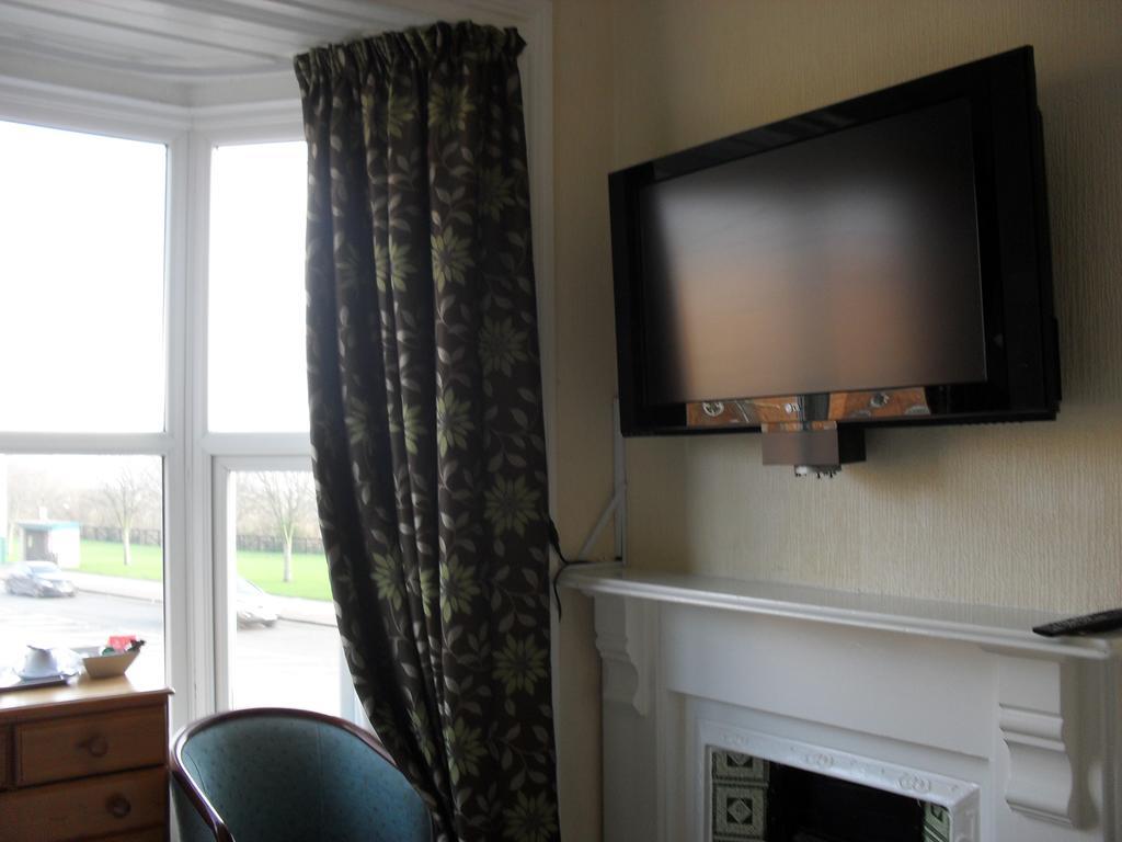 Roker View Guest House Sunderland  Dış mekan fotoğraf