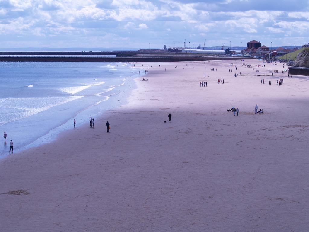 Roker View Guest House Sunderland  Dış mekan fotoğraf